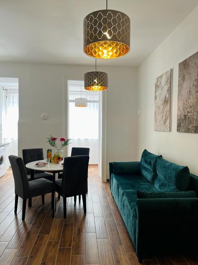 普拉Lux Apartmans公寓 外观 照片