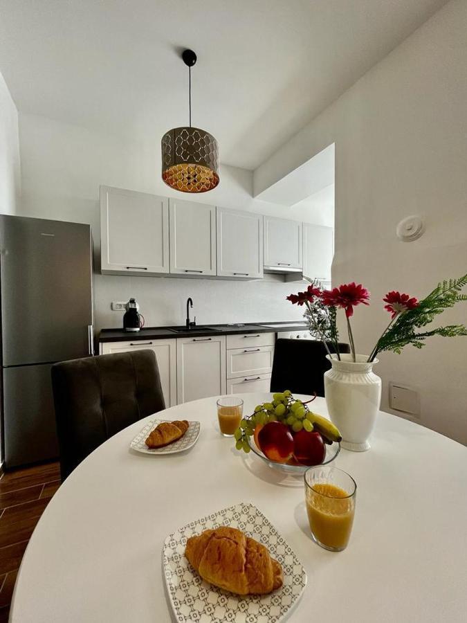 普拉Lux Apartmans公寓 外观 照片